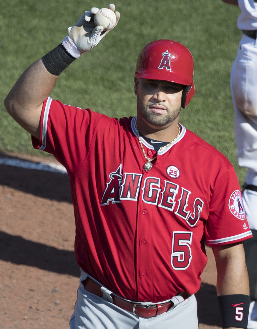 Albert Pujols spurns Cardinals, signs 10-year, $254M deal with Los Angeles  Angels – New York Daily News