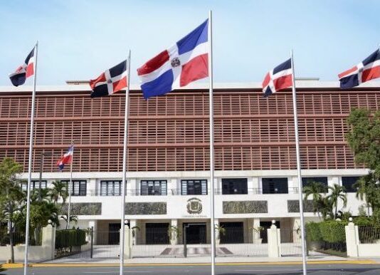 RD: Senado aprueba “al vapor” plan anticrisis del Gobierno
