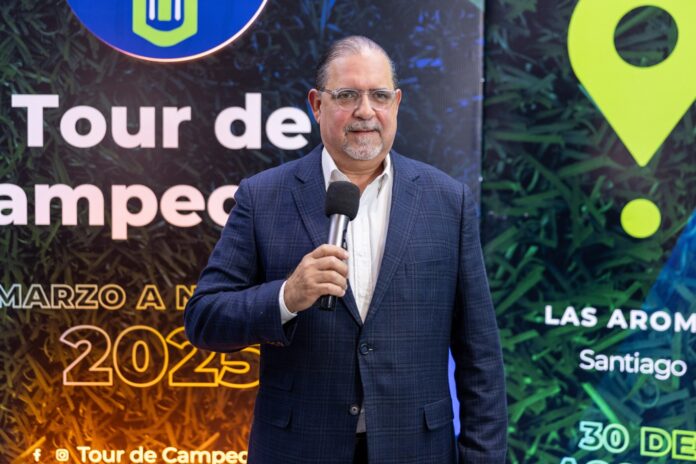10- Alejandro Jovine Tarazona durante su discurso