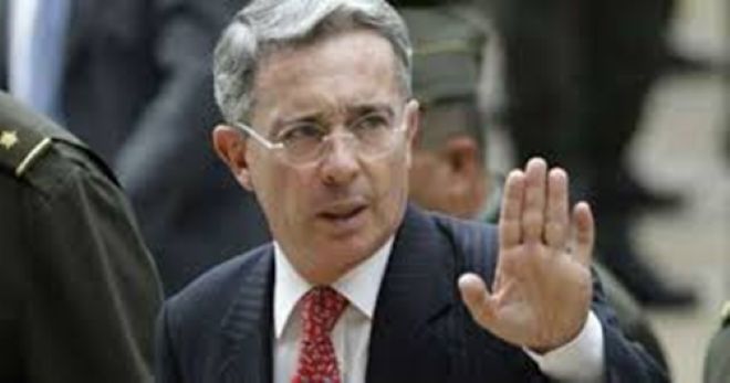 Alvaro Uribe AA
