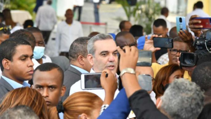 Abinader prensa A