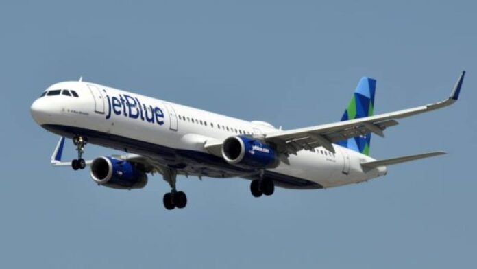 JetBlue avión AA