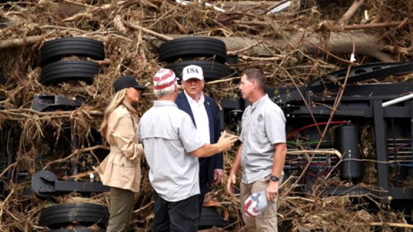 Trump visita Texas A
