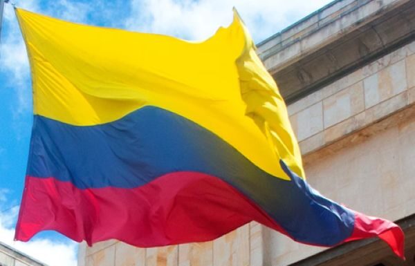 Colombia: Iglesia Católica pide calma ante nueva crisis política