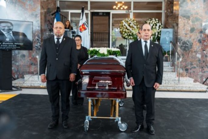 Carlos 12.jpg A