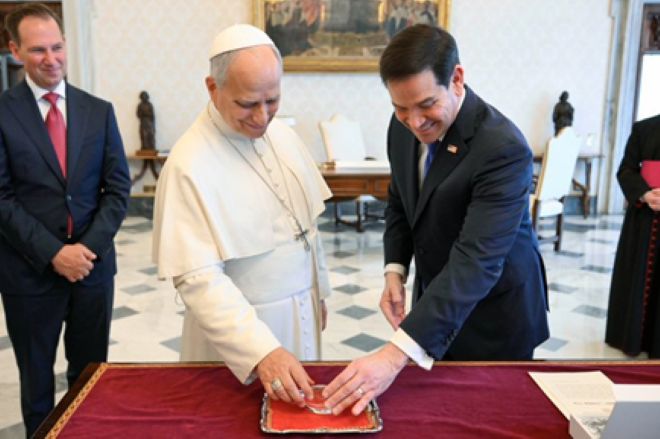 Papa Rubio reunión.jpg A