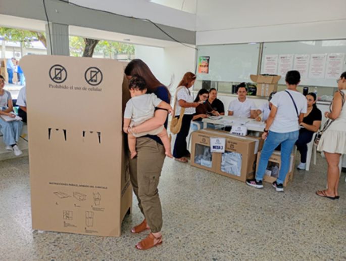 Colombia elecciones 12.jpg A