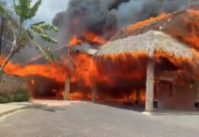 RD: Voraz incendio afecta instalaciones de hotel en Bayahíbe