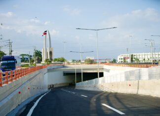 Presidente Abinader inaugura túnel de la Plaza de la Bandera