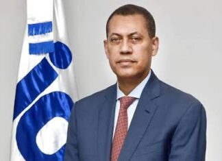 Genera expectativa presentación en FL obra geopolítica “Para que no se repita” del catedrático Guido Gómez Mazara