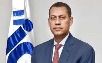 Genera expectativa presentación en FL obra geopolítica “Para que no se repita” del catedrático Guido Gómez Mazara